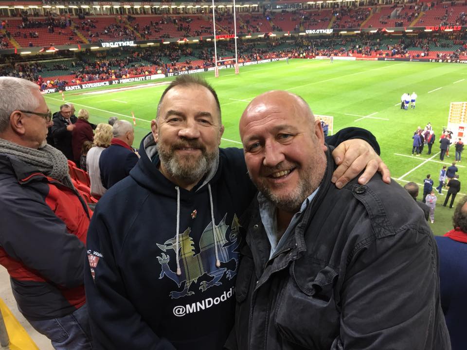 KevWyness's tweet photo. Just had a tinnie o' Stella and this fotae popped up on my timeline @SteveSpeirs4  @DoddieWeir5 #RugbyFamily #Stella #Tennents #BrainsSA #Bulmers https://t.co/HEPeXv6YnJ
