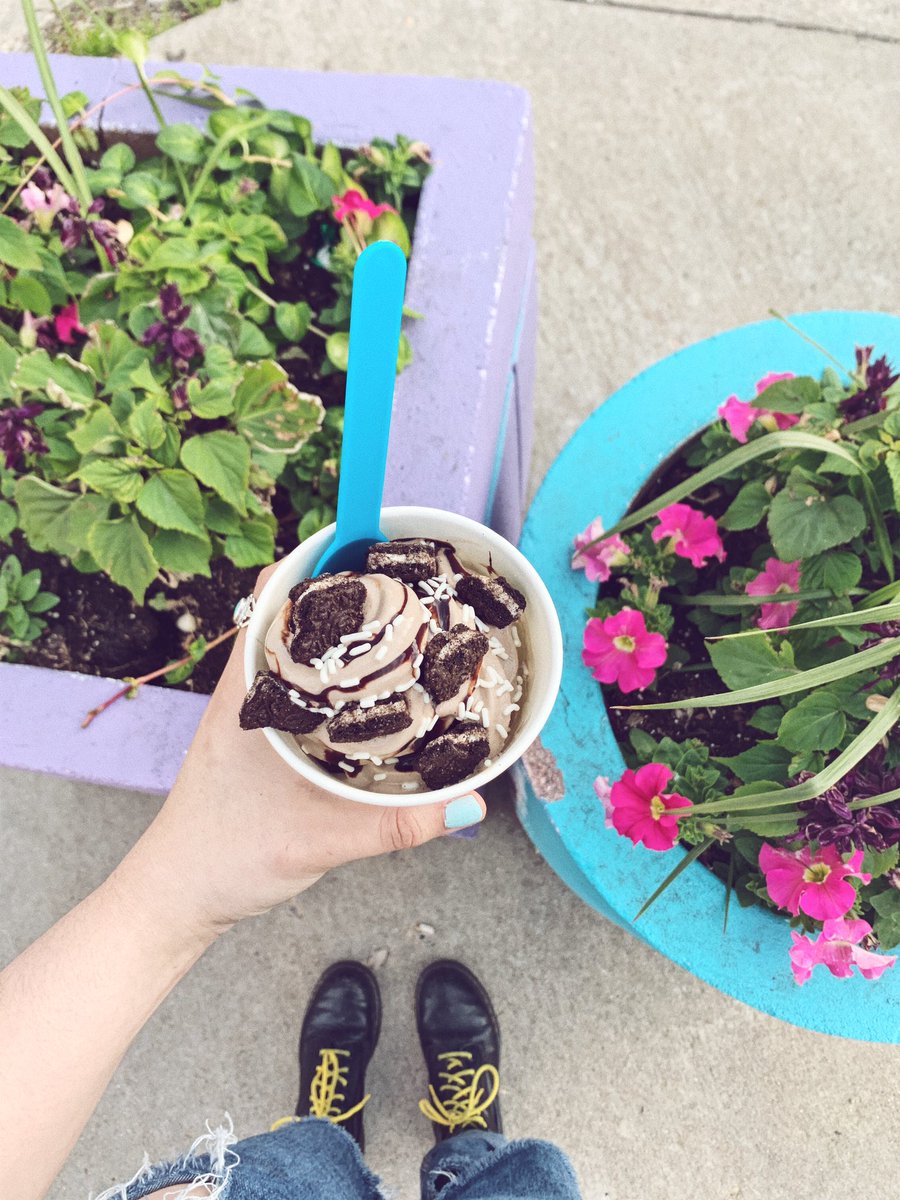 yofactoryyogurt's tweet photo. Summer Vibes! 

#milwaukee #food https://t.co/xZujW9xp5Q