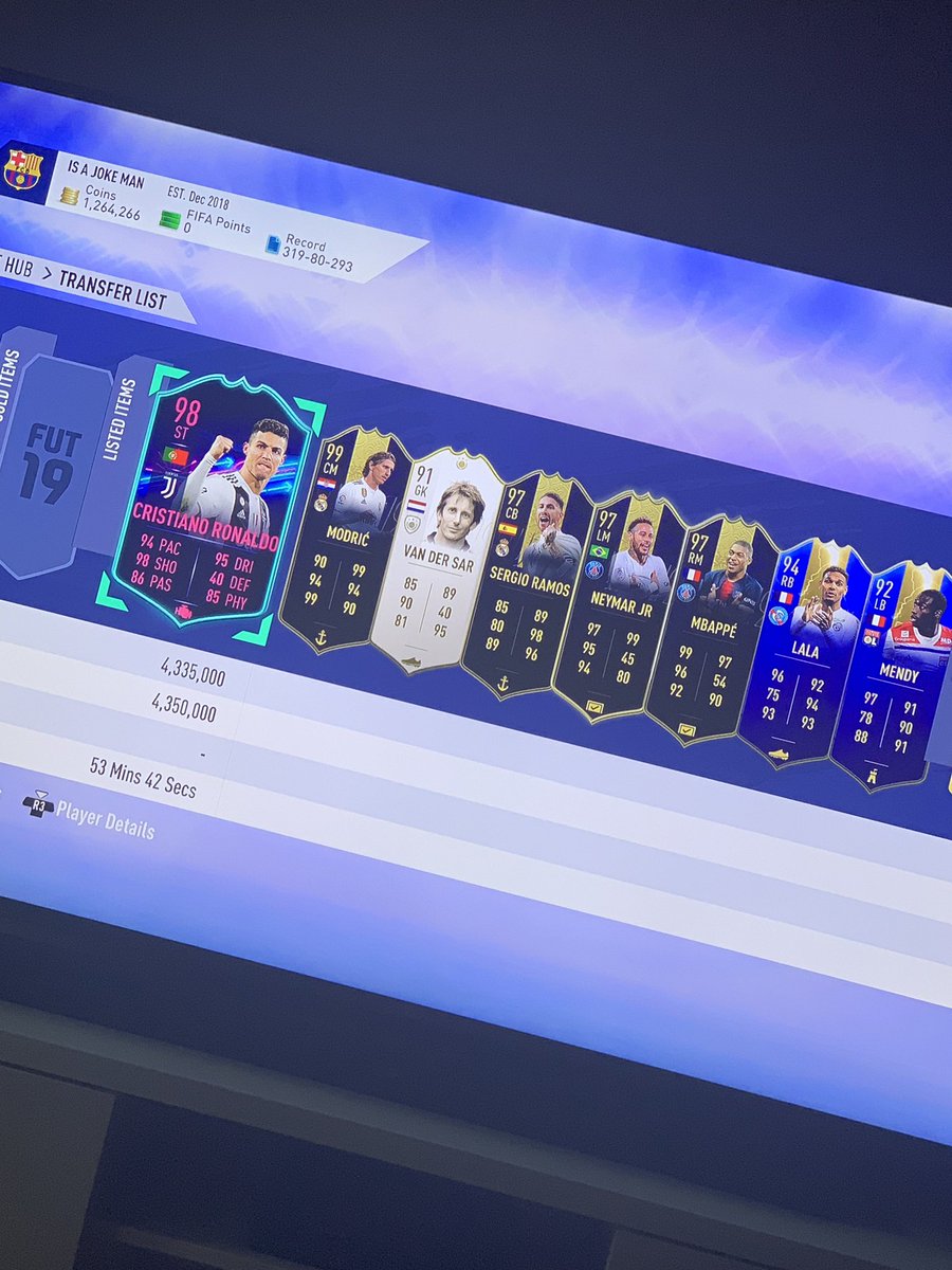 petergao0815's tweet photo. @RunTheFUTMarket rage selling my whole team this game is so stupid. My opponents in fut champs clearly gets help from ea and I just went 0-6. I’m done don’t need rewards anyways https://t.co/5gAjNDdaZw