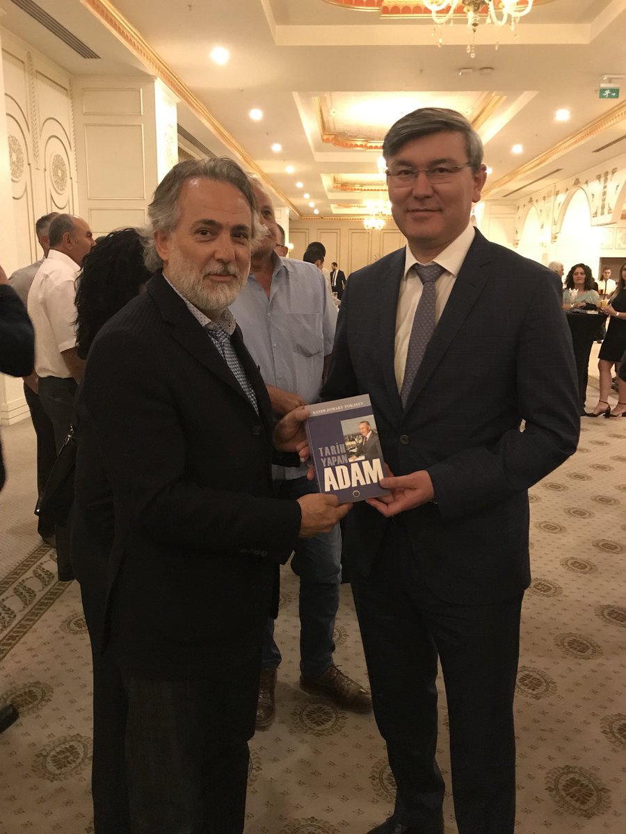 ilhanerdal_'s tweet photo. Nursultan Nazarbayev sıfırdan bağımsız bir devlet kurmuştur. Böyle bir görevi ancak sıra dışı İnsan yapabilirdi.                                       Tarih Yapan ADAM https://t.co/rAVoyGcR4O
