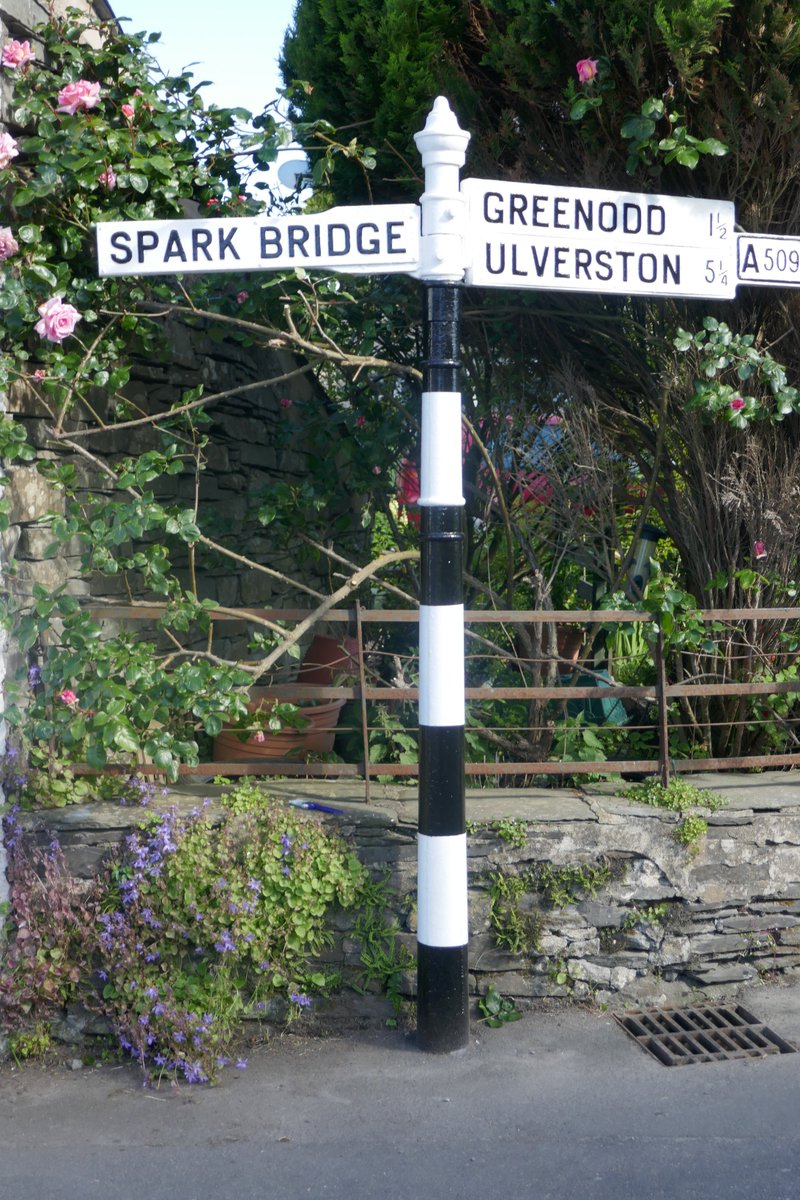 TheLengthsman's tweet image. Over the moon to have finished the #Victorian #Signpost at #SparkBridge today ~ made in #Preston 100 years ago, this is part of our #StreetHeritage and now preserved for another 10 years at least !