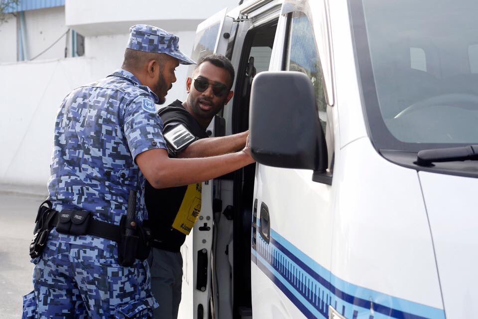 WaddeyAli's tweet photo. 1 year ago
Police interrupts a run organized by @MDPYouth @MickailNaseem @Mrsays_ today.
#photojournalism @Raajje_tv @raajjemv #JazeeraRun #JazeeraRaees #Maldives https://t.co/I6U65J3Acw