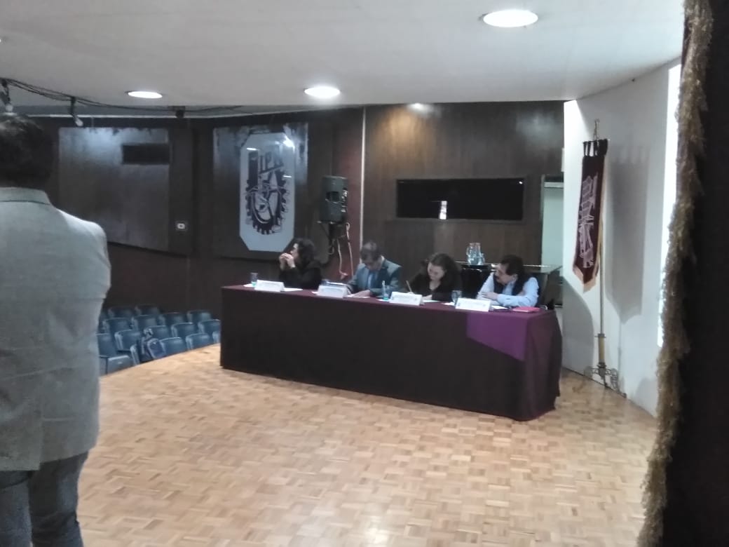 IPN_DFIE's tweet photo. Presentación del Programa para el Fomento e Impulso de la Innovación Educativa que da apertura a los festejos del 45 aniversario de la ESCA Tepepan
#PIInE #Innovación #CGFIE #Docentes #Directivos #PAAE #PersonalIPN #BuenViernes https://t.co/KFwSFgSEvl