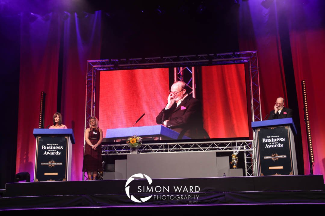 SimonWardPhoto's tweet photo. The look you give when you realise that your co-presenter's script is different to yours! 🤣
@churfordjones being 'tucked up' (in his own words) by @BosleyKaren just before he receives his Outstanding Contribution Award at @SWBOYA19 last night.
#SWBOYA19 @SpireFM https://t.co/gdHWStOVvM