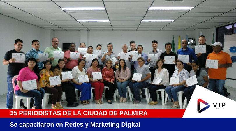 VipMedios's tweet photo. 35 PERIODISTAS DE LA CIUDAD DE PALMIRA SE GRADUARON EN  MANEJO DE REDES Y MARKETING DIGITAL.👍😄👩‍🎓👨‍🎓
#Palmira #Palmira246Años
Gracias a el apoyo de la Alcaldía de Palmira y al director ATCP Sr. Henry Duarte Alvarez

#LosPeriodistasDePalmiraDicen #VIPMedios https://t.co/lDh4zXovgK
