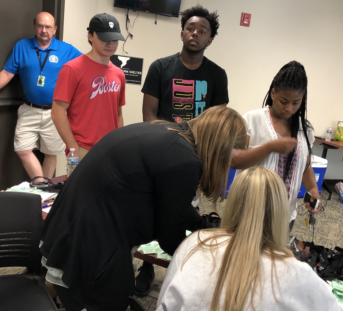 ALHSLF's tweet image. Registration is under way in Rushing Hall at @TROYUnews! We are excited to welcome over 200 students to #ALHSLF19 for the 10th Anniversary Forum!
