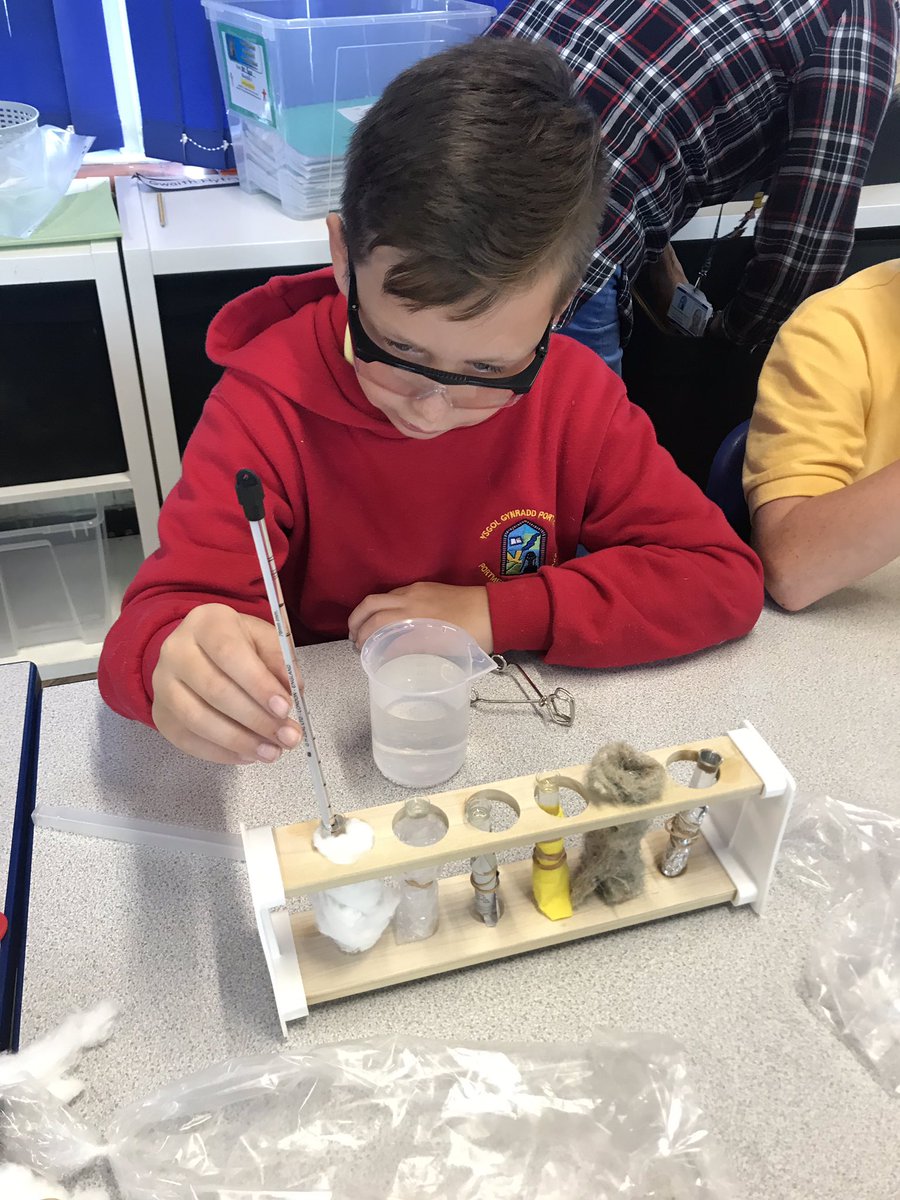 portmeadp's tweet photo. Some more budding scientists from year 6! #pmdpy6 #pmdpsci https://t.co/PQOudflsIa