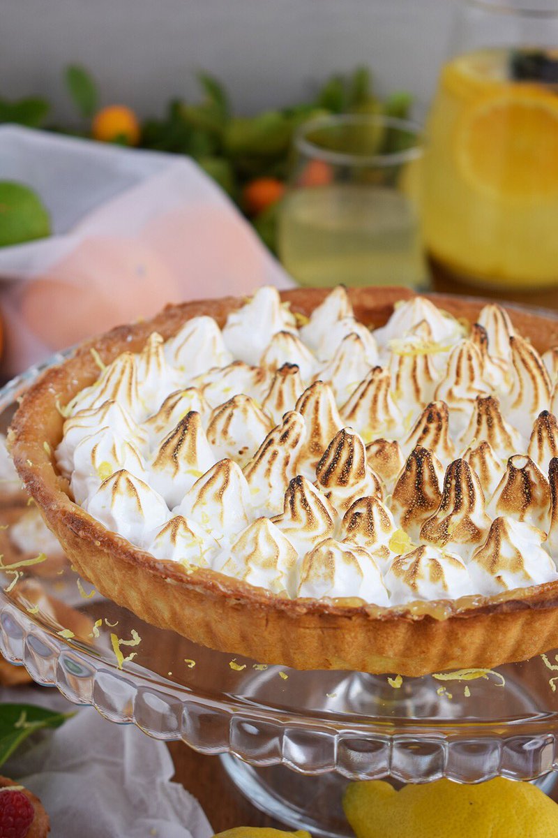 Nos hemos atrevido para #losviernesreto a realizar una deliciosa #lemonpie o #tartadelimon 
😋🍰🍋
Te aseguramos que el resultado ha sido excelente. 
¿Te animas a hacerla? Te dejamos el link👇🏼👇🏼
placergastronomico.es/2019/06/21/rec…