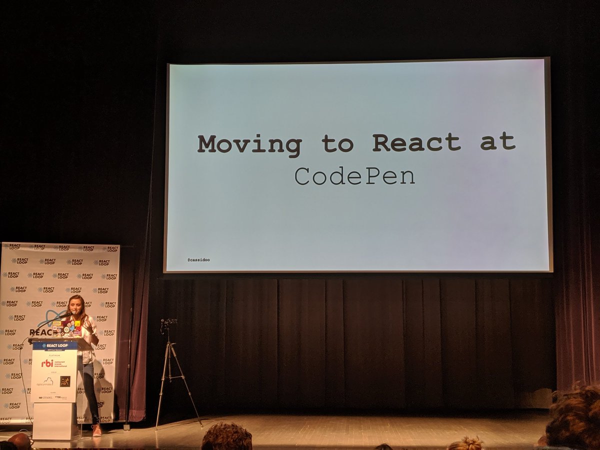 JoshuaKGoldberg's tweet image. @cassidoo starting it off punny. This gonna be good โก
"I make dad jokes but I'm not a dad... I'm a faux pa." ๐ฅ
#ReactLoop19 @CodePen