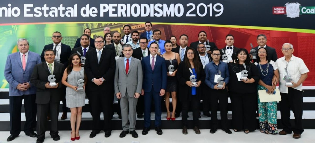 mrikelme's tweet photo. En #Torreón, llevamos a cabo la entrega del 'Premio Estatal de Periodismo 2019' y reconocimos la trayectoria de quienes han dedicado su vida a esta labor. ✍ https://t.co/N84C3dxrpU