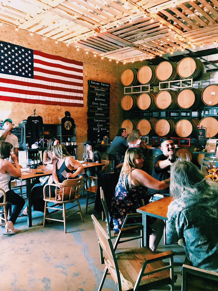 CholameVineyard's tweet photo. grab your friends and meet us in the tasting room this weekend! We’re open till 5pm tonight and from 11-5 tomorrow and Sunday! #thebeautifulone ☀️ https://t.co/TcWay80Tvb