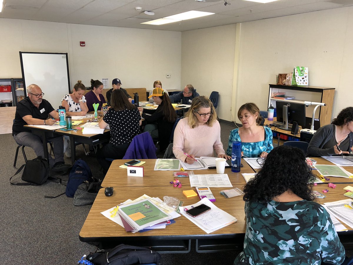 KimArvidson31's tweet photo. ♥️ed presenting on NGSS Sense-making Note booking today @VistaNGSS @VistaUnifiedSD Great group of life long learners! #ScienceRocks https://t.co/PgJPlegusS