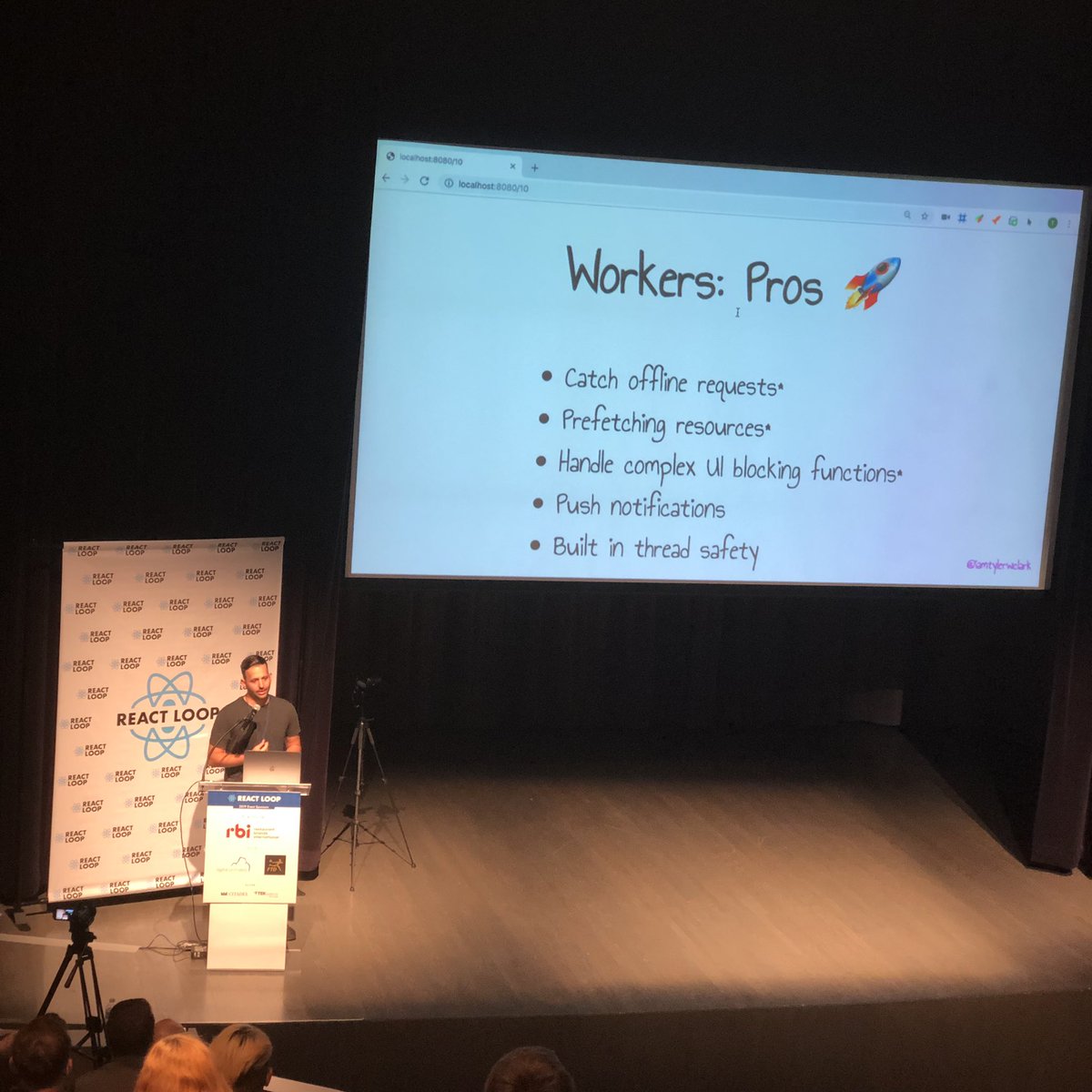 jbrancha's tweet image. Service workers, web workers, and how to use them with React, by @iamtylerwclark #ReactLoop19