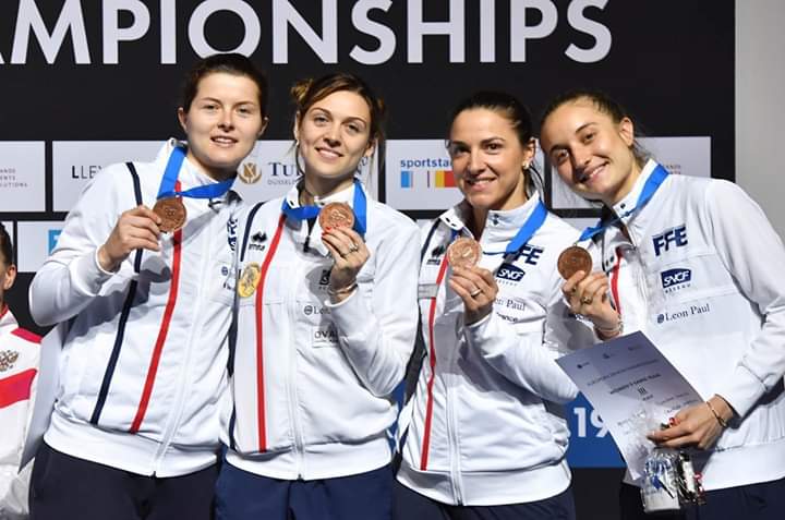 regiongrandest's tweet photo. 🤺 Bravo les filles 🥉🥉🥉🥉 #Championnats #Europe #Escrime #Sabre avec @ChaLembach #TeamGrandEst @SUCescrime @Ceciliaberder @Noune_Brunette #Queroli 😁 #Steel2019 #RoadtoTokyo https://t.co/ByB32kJsrd