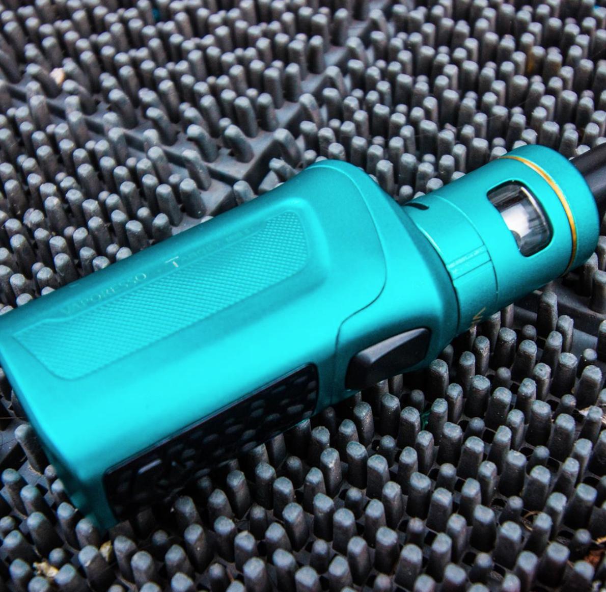 VaporessoEcig's tweet photo. How long do you think a 2000mAh battery on the Target Mini II will last you?
.
Warning: This product may contain nicotine. Nicotine is an addictive chemical. Keep out of reach of children.
.
#vaporesso #targetmini2 #Vape https://t.co/V222cUaixV