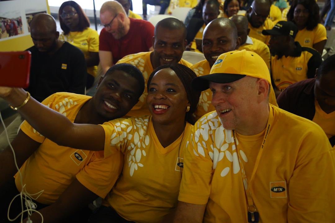 Selfies with CEO Ferdinand Moolman #MTNN21DaysOfCare #YelloCare #BrighterLives