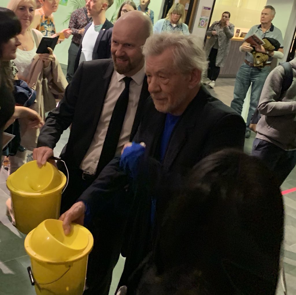 BirminghamRep's tweet photo. What a night! First show done and our new AD, Sean Foley has joined Ian McKellen to collect donations. Shake that bucket, Sean! #REPFirst @IanMcKellen https://t.co/wDVGdBCEd1