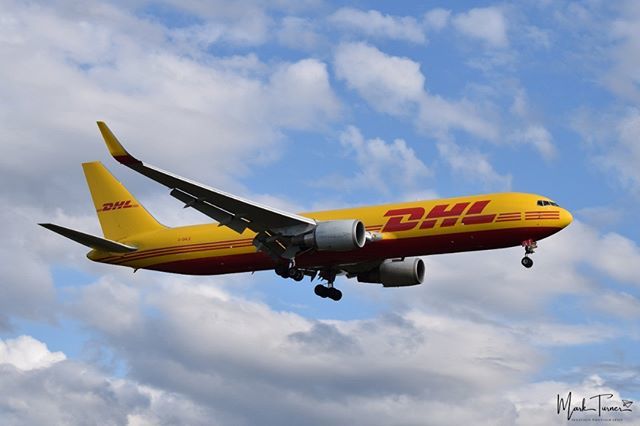 sirlordio's tweet photo. 20/06/2019 - @EMA_Airport
@dhlexpressuk G-DHLE Boeing 767-3JHF(ER)
#dhlaviation #cargo #boeing #767 #EMA #EGNX #avgeek #POTN #spottersalliance #theukspotters #airportmagazine #aviation #aviationlovers #aviationphotography #loveplanespot #avion4u #bavia… https://t.co/Lror5Lg994 https://t.co/xVQMWVFvYA
