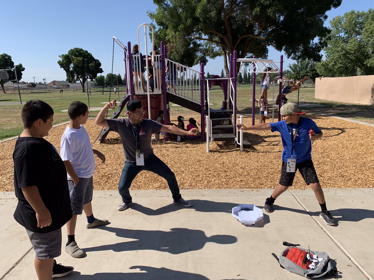 hernandezm308's tweet photo. Teachers having fun at recess. #mathignite https://t.co/nLxba5HvXa