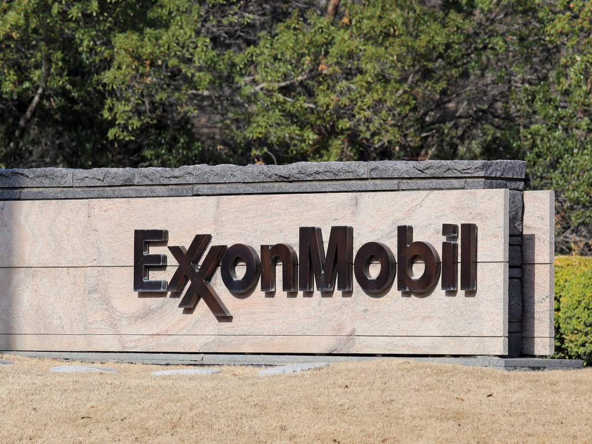 erich_strasser's tweet image. From Exxon to Crypto: the Story of Joey King on the Humans of Bitcoin Podcast dlvr.it/R73G1B #Economics #BitcoinCashDevelopment #BitcoinDeveloper