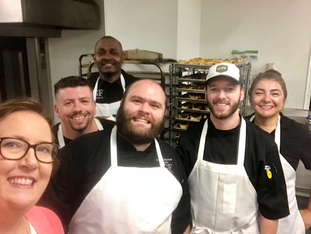 Its #NationalSelfieDay.. the culinary crew +1 at #fgfcatering wishing everyone a safe and fun weekend!
#weekendvibes #TGIF #workingfortheweeken