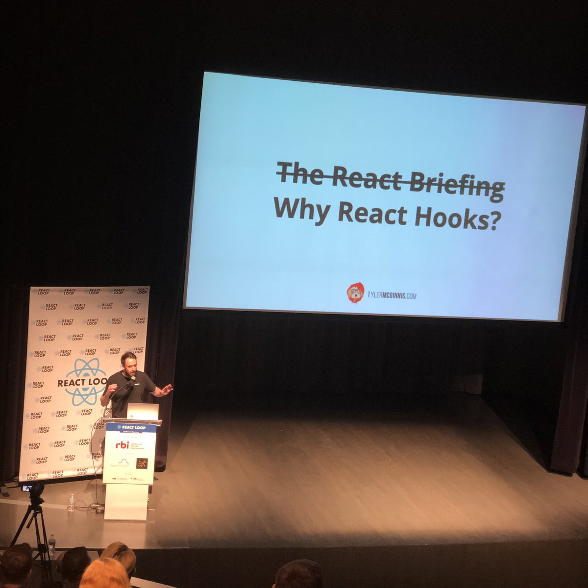 jbrancha's tweet image. And finally @tylermcginnis with his React Briefing talk #ReactLoop19