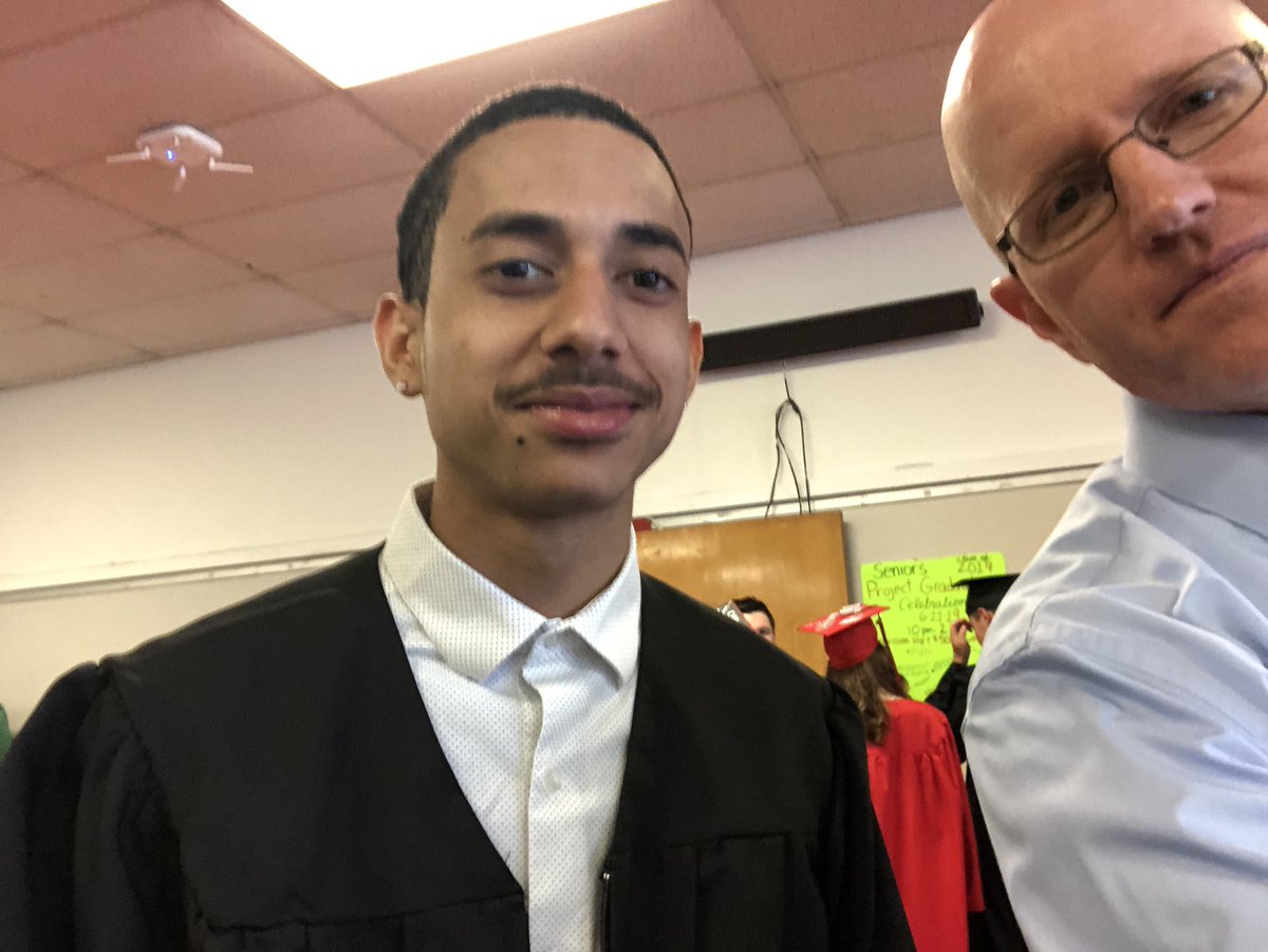 It’s time for to me to make my annual tweets. Congrats WHS grads. You will be missed✌🏼❤️