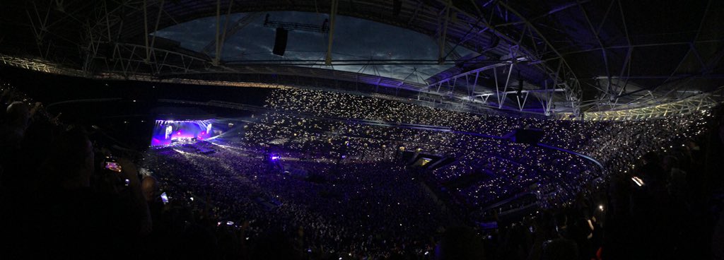 MannyJDiaz's tweet photo. In the summer of ‘88 I got a pretty kick-ass cassette called, “New Jersey”.  Turns out it still holds up in 2019. #BonJovi #wembleystadium https://t.co/lIRNfHclsT