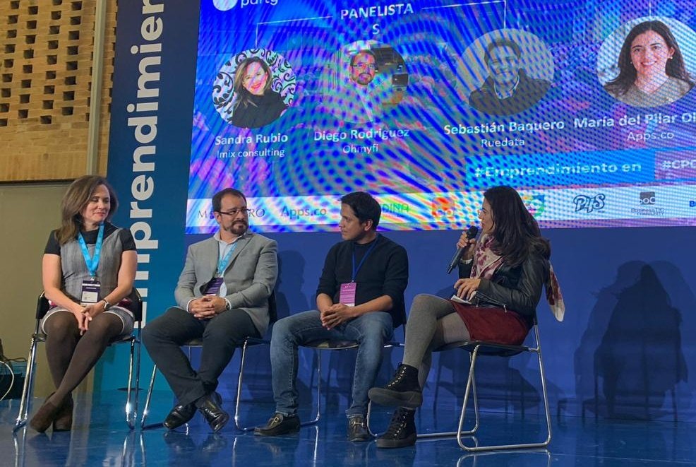 MPilarOlloqui's tweet photo. Emocionada por moderar el panel 'Expansión de Negocios Digitales' en @campuspartyco y conocer de primera mano las experiencias y los retos que tienen los emprendedores @imixcolombia, @ohmyfi y #Ruedata en su etapa de expansión e internacionalización.#cpco2019 https://t.co/tb7nsnACnR