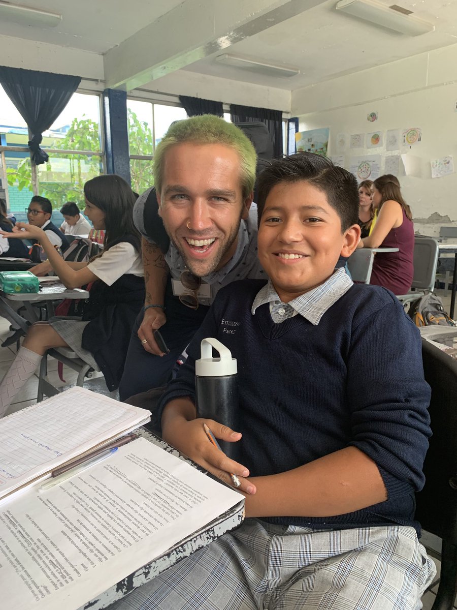 This student was fascinated with @HerzingWCS #globalteachers <a href="/GoGlobalNC/">Go Global NC</a> 🇲🇽🥰💕💚