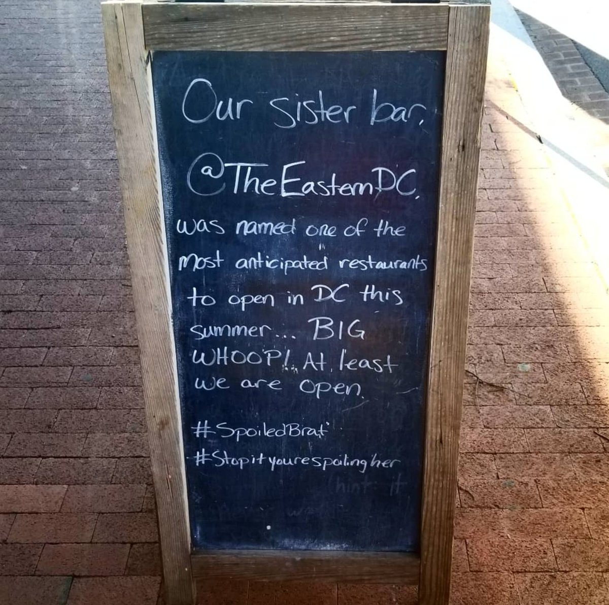 BarrelDC's tweet image. Big whoop is right 🙄 (amirite, @barredindc?)
#BarrelSign
#SpoiledBrat
#StopItYoureSpoilingHer
cc: @RobieMo