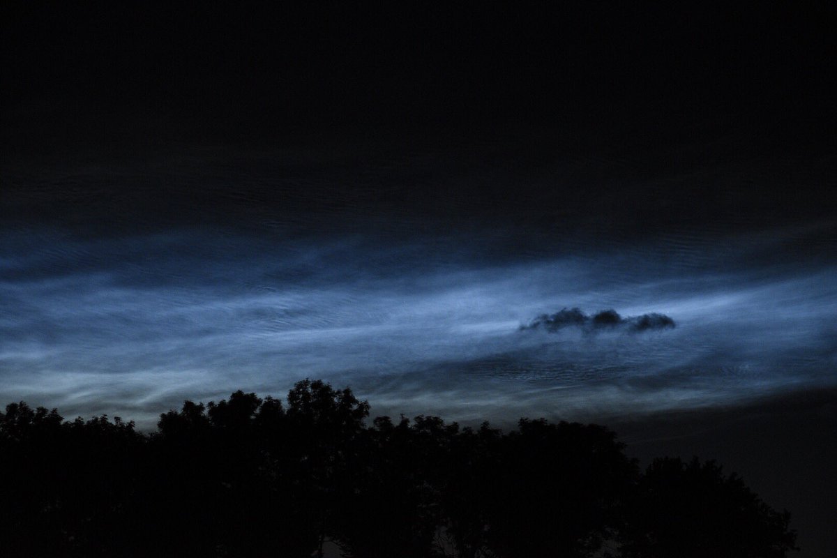 #lichtendenachtwolken #noctilucentclouds #wier #waadhoeke #fryslân