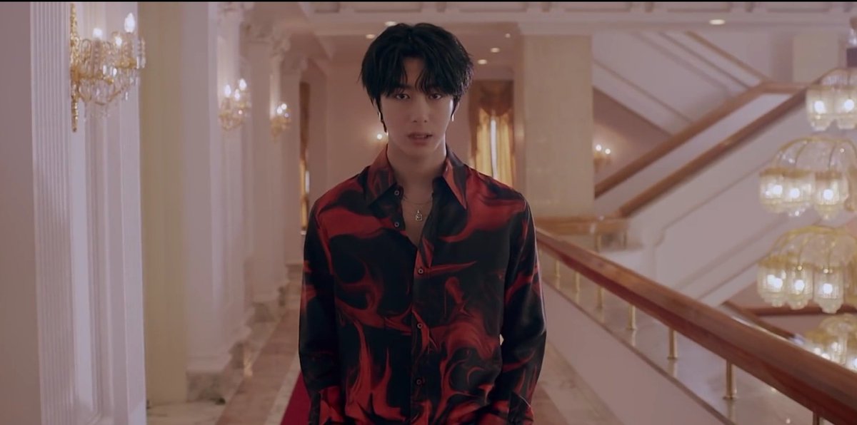 Генри киссинджер карикатуры ссср. Хуизит футболка с цветами. Ху ар ю. Актер ю сын хо. Дорама кундо эпоха угрозы.