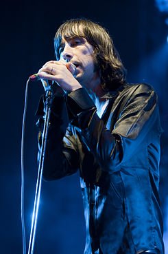 lalibelularadio's tweet photo. #LaEfeméride Hoy, el vocalista y líder de la banda @ScreamOfficial #BobbyGuillespie cumple 55 años, el bajista de @BlocParty #GordonMoakes 46 /Mientras que la cantante @cyndilauper celebra su 66 aniversario y el guitarrista cubano @EliadesOchoa 73 🎧 📱 @tunein @onlineradiobox https://t.co/YrZIOZ3s6x