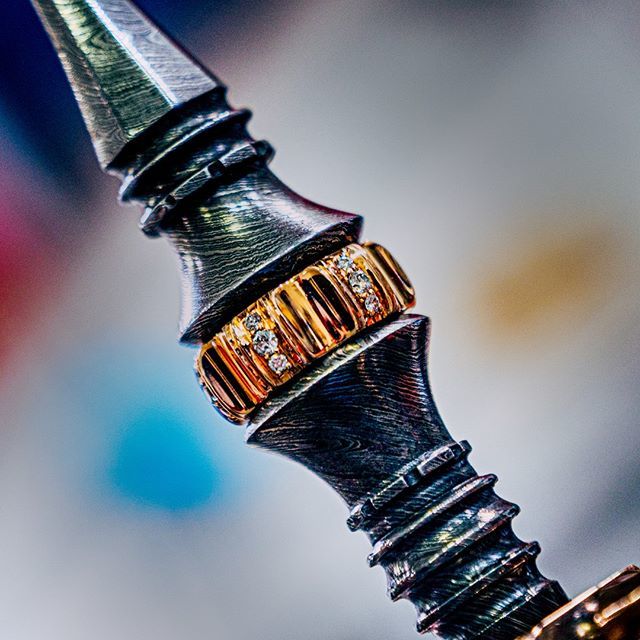 These diamonds are looking good!  Stay tuned for the final entry in the Stiletto series coming soon!
.
.
.
#forge #blacksmith #blade #knives #bladesmith #dagger #weapon #Steel #metal #metalworking #artisan #damascus #forging #handmade #diamonds #diamonds… bit.ly/2ZC3SdF