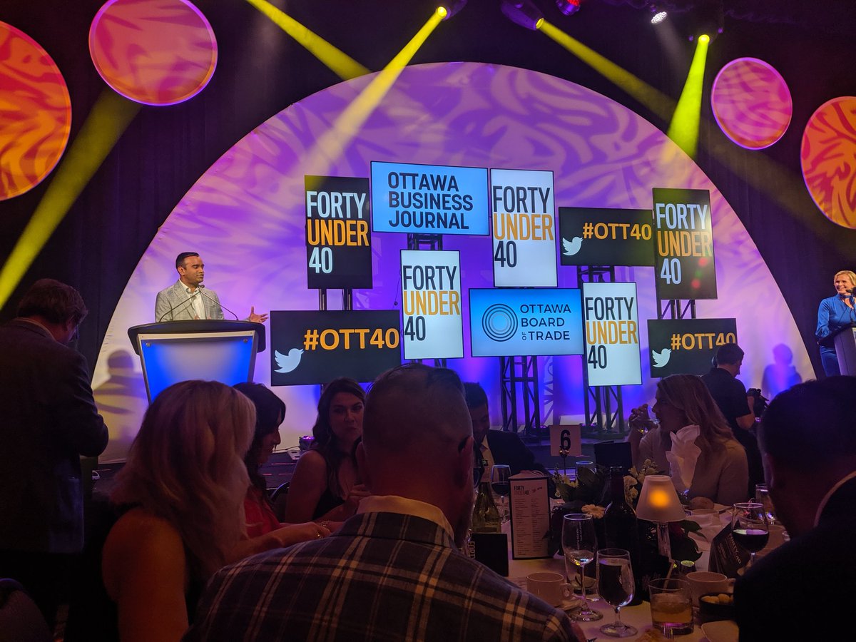 PureColo tweet media