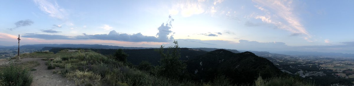 vagramuntflix's tweet image. #OJOALDATO Y tu? Eres de los que se quedan sentados mirando el paisaje o te atreves a emprender un viaje hasta lo mas alto? Hasta las nubes ...
En @seidor estaremos encantados de acompañarte.
#AnalyticsNext journey