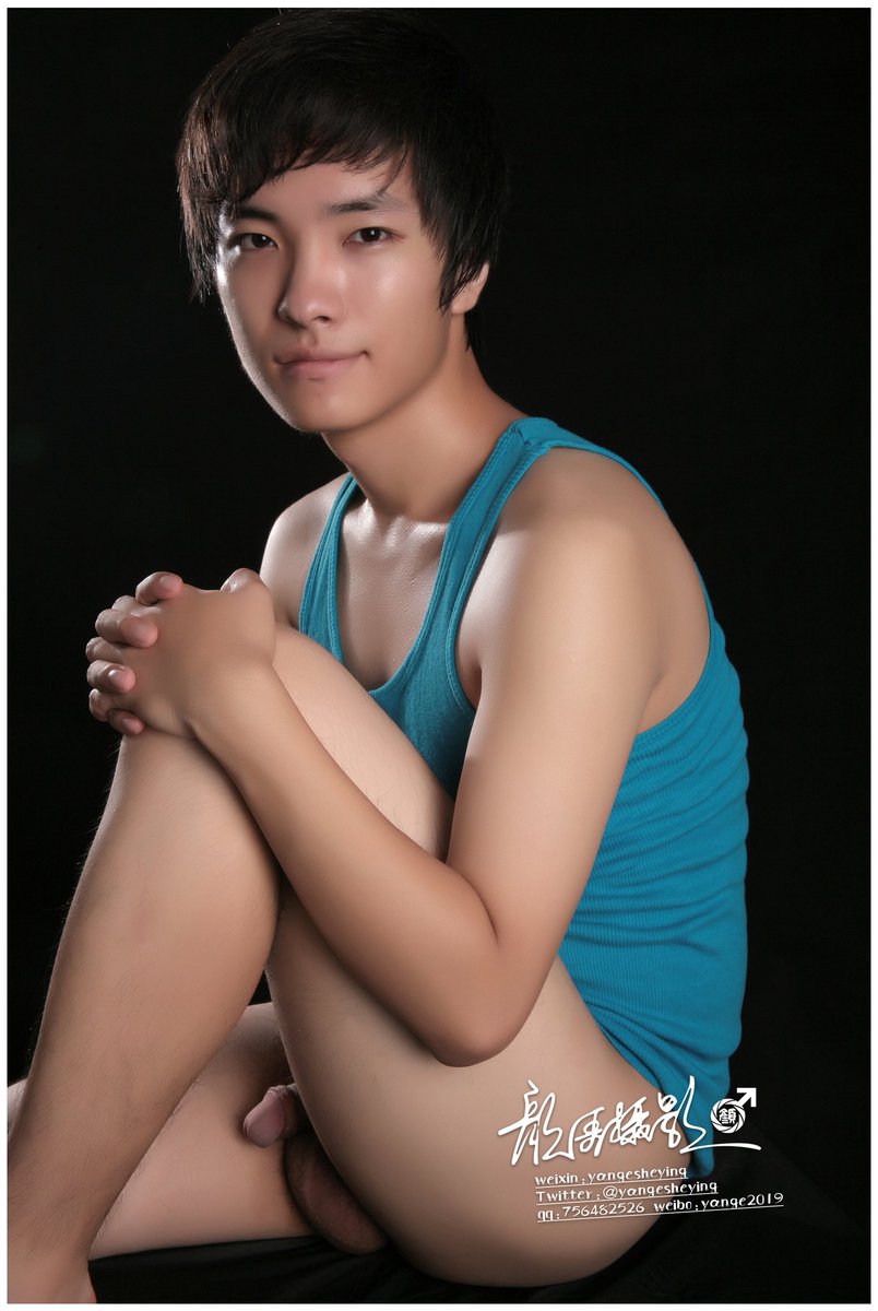 师弟的毕业纪念照。
这样做就对了！