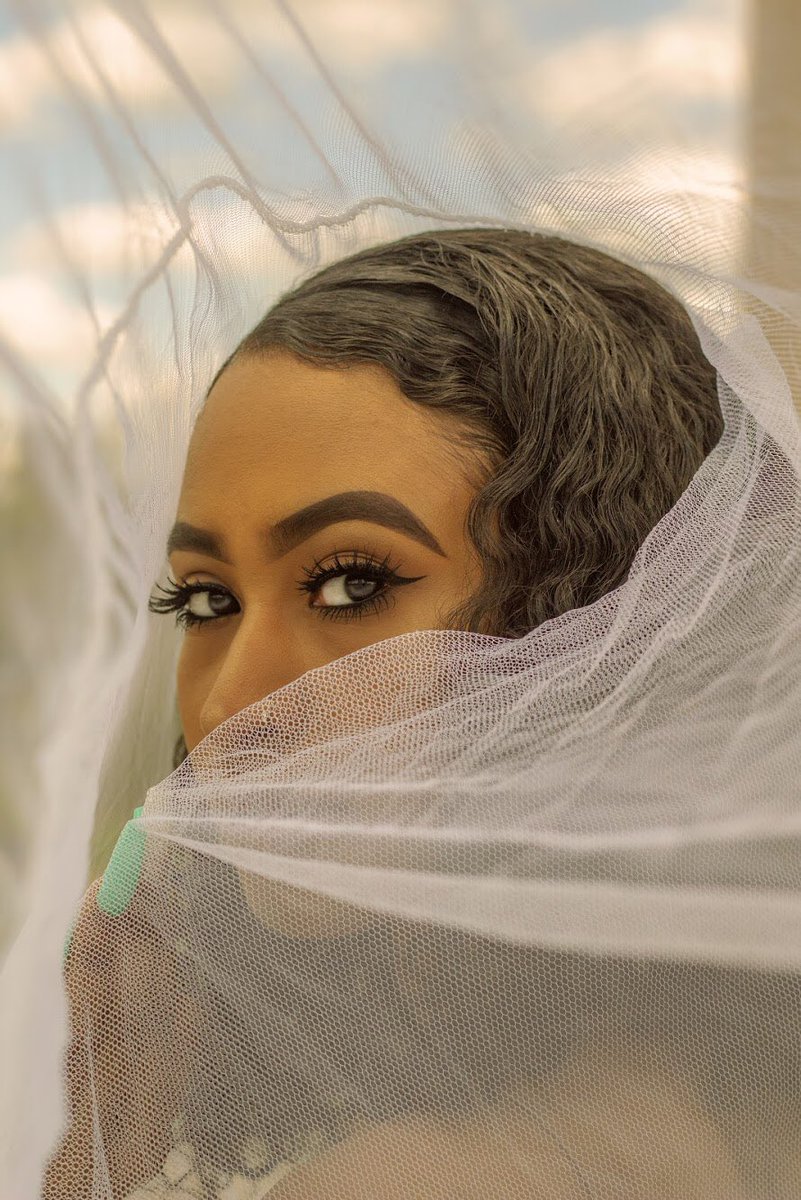 therealcholey's tweet photo. @AfroStunnerz @choleshots 📸 here are my favorite shots so far 💙 feel free to follow and book a session w me :) https://t.co/MBjoAbLtde