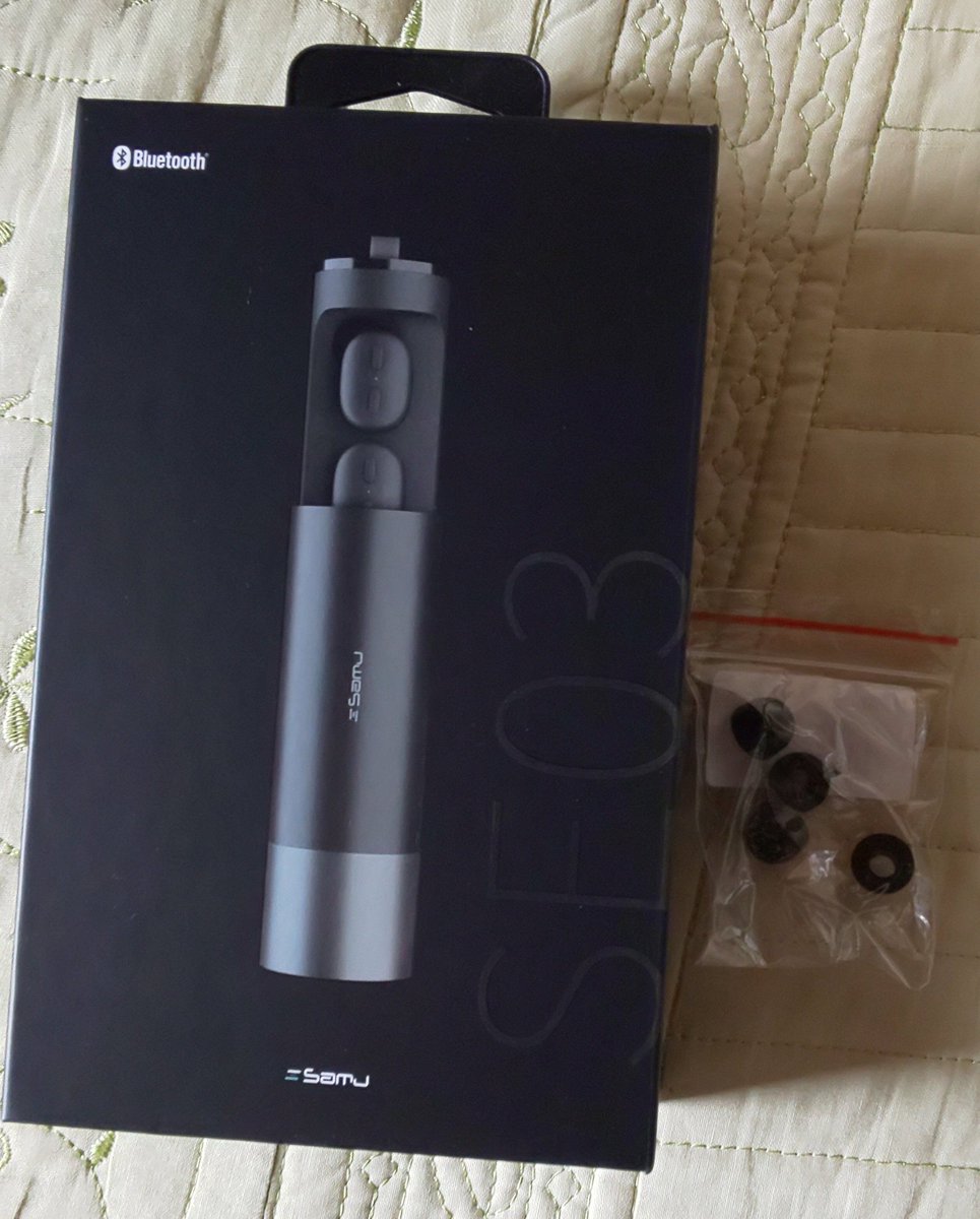 myuuru's tweet photo. オウルテックのイヤホン届いた(*´ω`*)
#SE03 #owltech https://t.co/rqHyVF9mlD