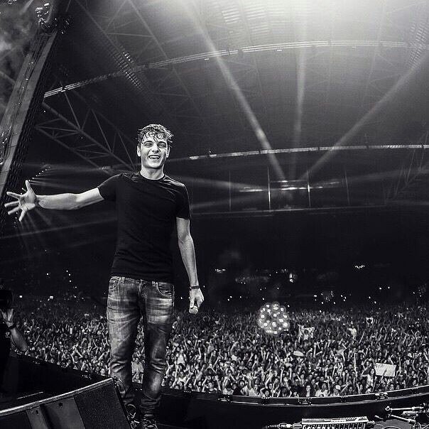 mgarrixunity's tweet photo. The person who knows how to control the crowd to dope ๐ฅ / @MartinGarrix get well soon brother we all are just waiting for the COMEBACK..!! ๐ #MartinGarrix #teamgarrix #martingarrixunity #garrixer #martingarrixfanpage #Coachella https://t.co/apzq6bi4p4