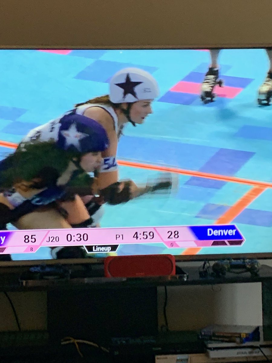 sandyrhall's tweet photo. When you haven’t hugged your baby for months and you see her on the screen #allofthefeels #proudmumma #ladytrample https://t.co/ejsph4Dn8G
