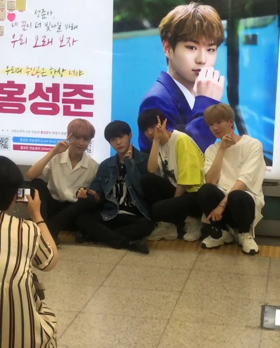 brandnew_sj's tweet photo. 190622

#홍성준 #김시훈 #윤정환 #이은상 #브랜뉴뮤직 #프로듀스x101 https://t.co/tjL2r3JU8E