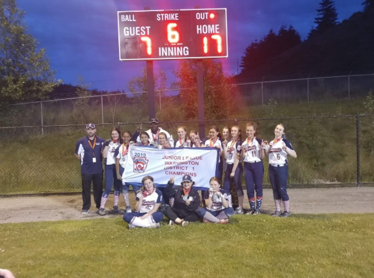Everett_WA_LL's tweet photo. Congratulations @Everett_WA_LL Juniors Softball on the District 1 Championship 🥎🥇 https://t.co/nKrTsw7S4c