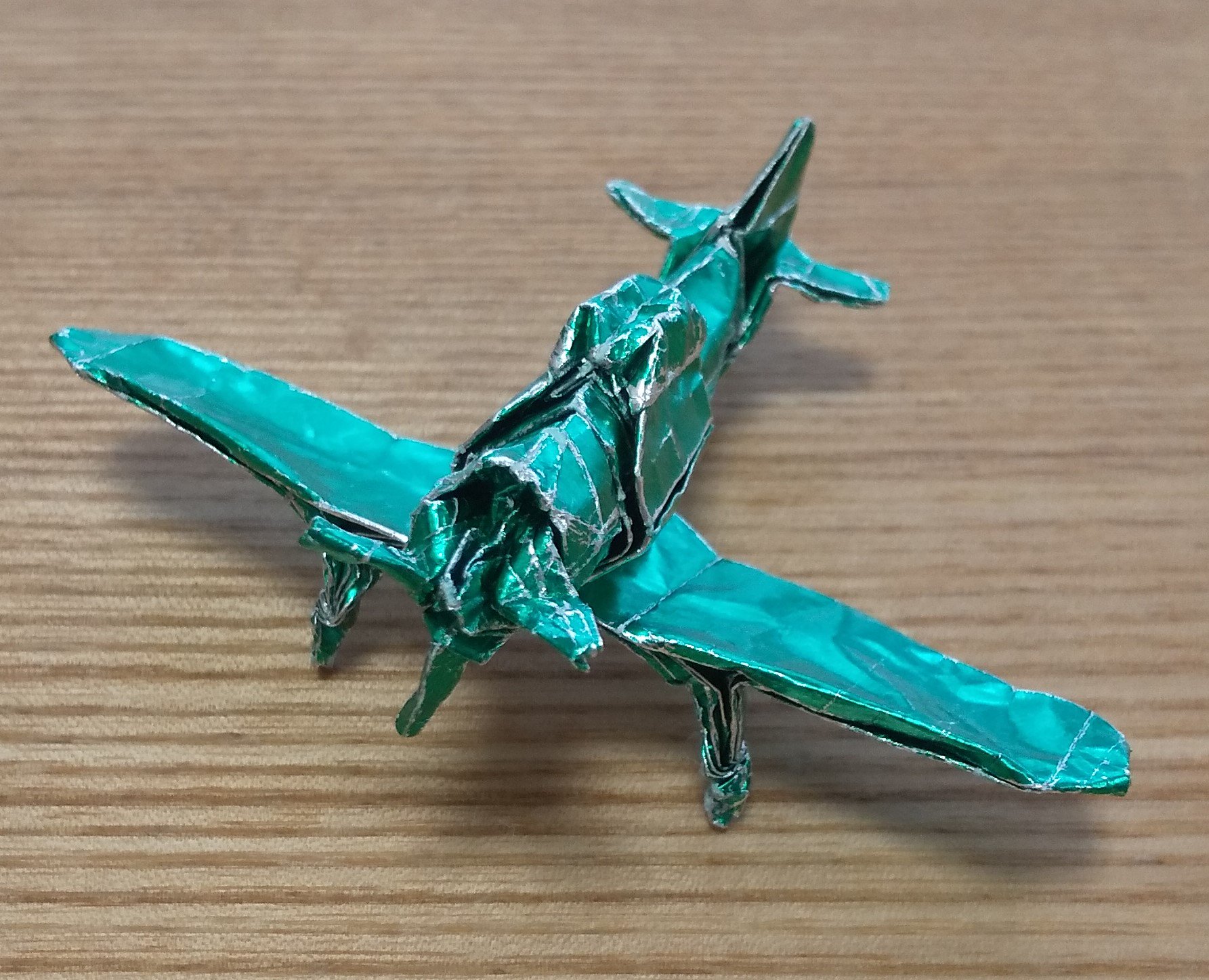 オリガミムス 零式艦上戦闘機 神谷哲史折り紙作品集3 掲載 創作 神谷哲史 折り手 オリガミムス 15cm 15cmホイル折り紙で折ったら 手が緑色に Tot 工程は多いけど 難しい折りはそんなになかったかな 零式艦上戦闘機 神谷哲史 折り紙作品集