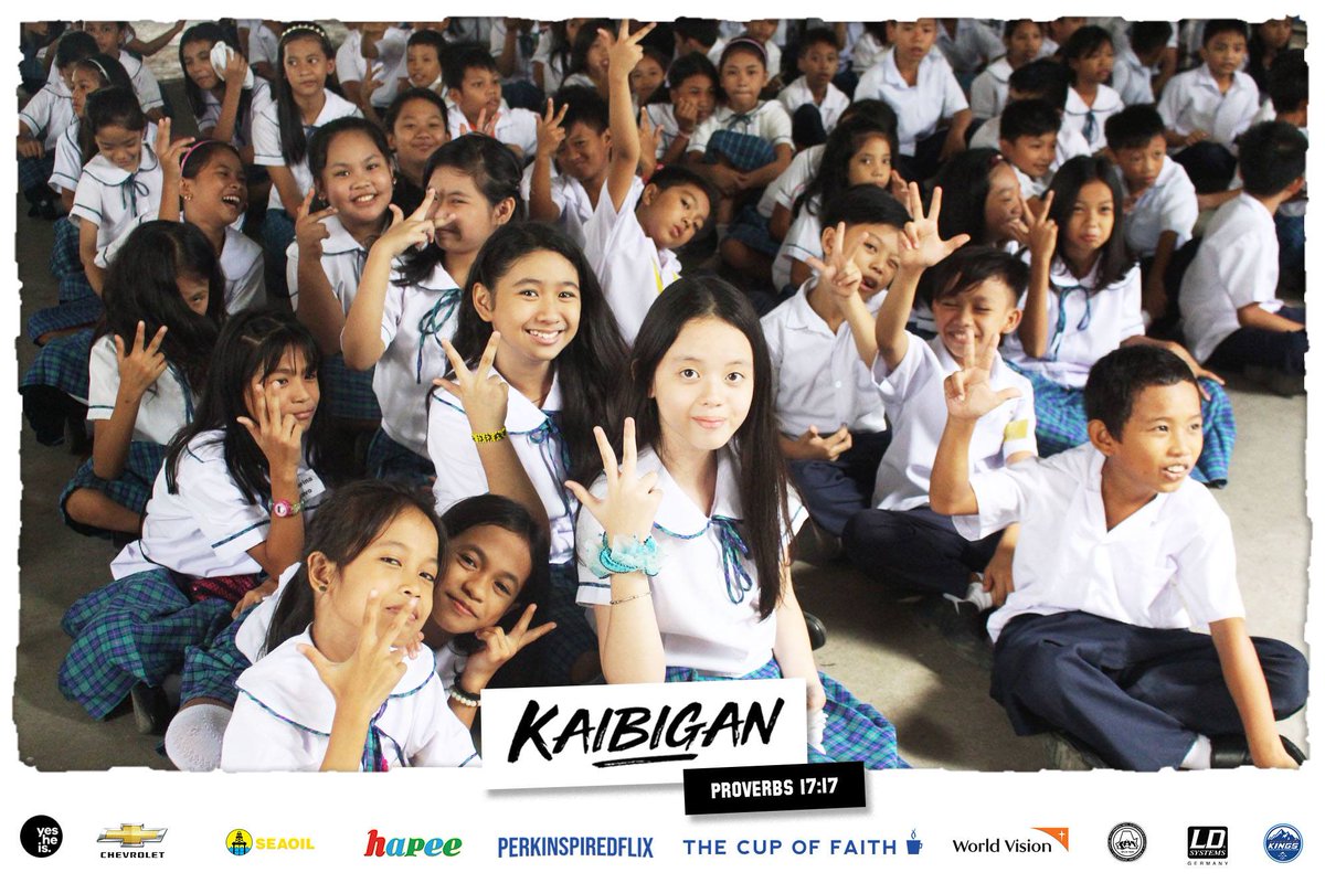 KaibiganOFC's tweet photo. So much love for Mambugan I Elementary School! #kaibigan #hapee #ngitinghapee #hapeetoothpaste #kaibiganmovie #afriendlovesatalltimes https://t.co/E1di2ni34b