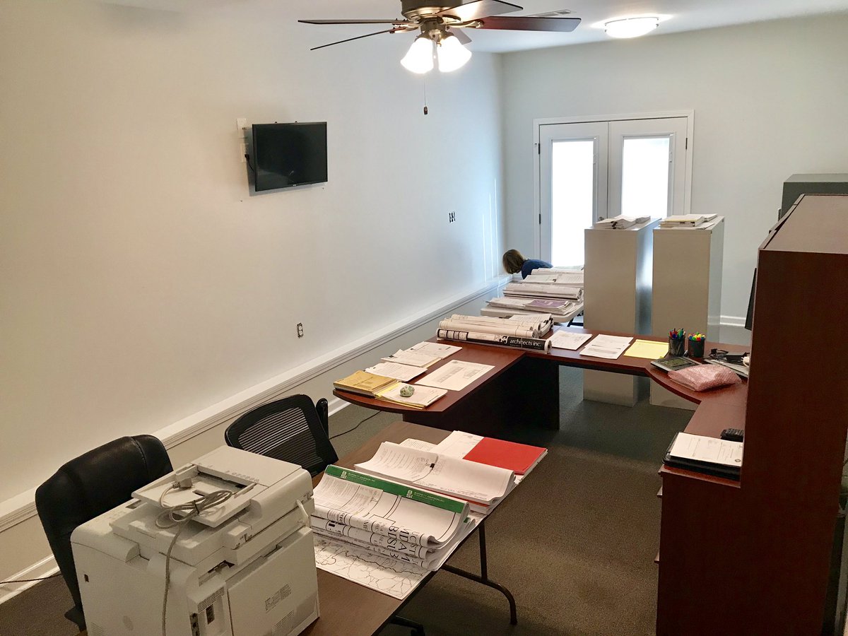StuartPetersAU's tweet photo. Hope and I shut down @LandmarkTeam home office this evening to start #painting Giving a little @SherwinWilliams Latte 👍🏼color and #cashmere finish to walls! It’s been almost 7 years of “silver grey”=institutional/prison color🤪#whatwasithinking #needsanupdate #weekendproject https://t.co/nxXKXOE0xQ