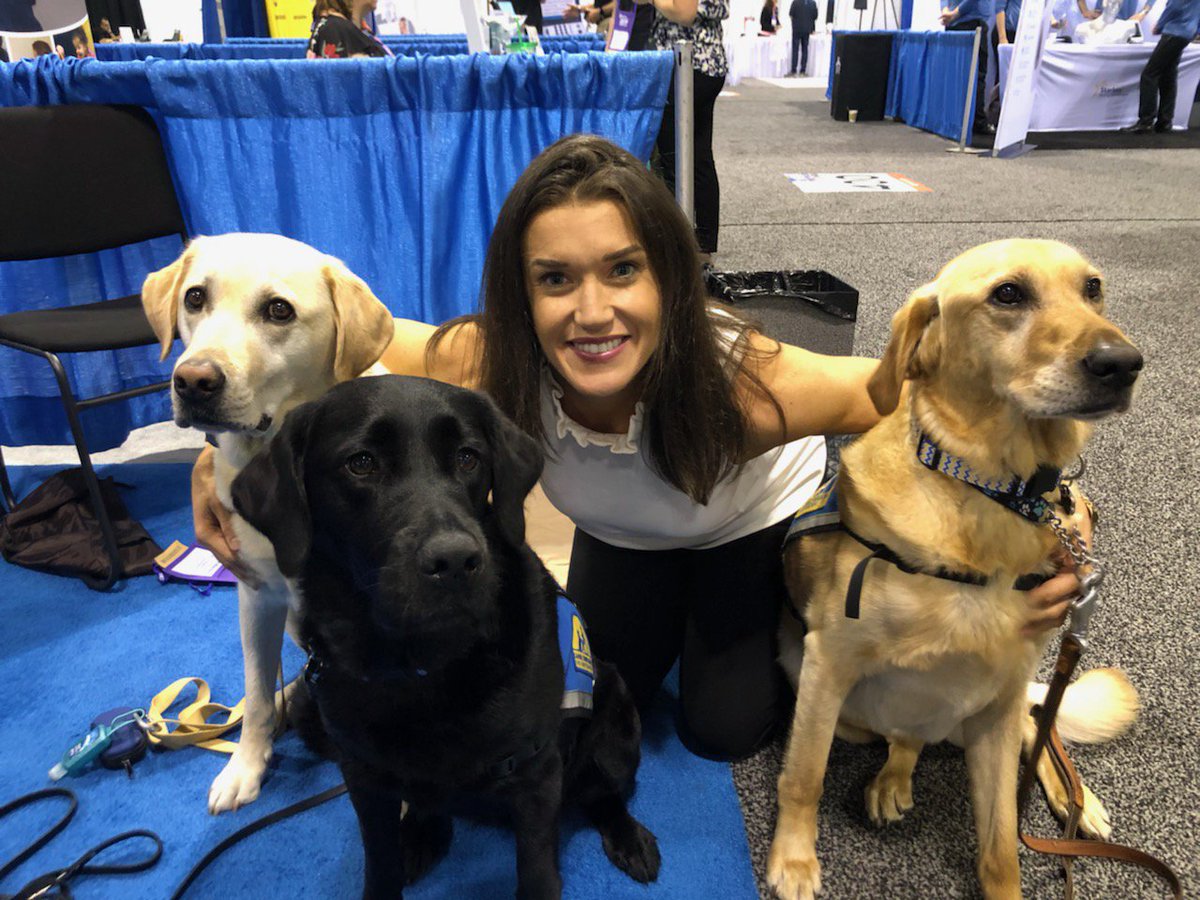 Reb_Alexander's tweet image. I am OVERWHELMED by all of the love and support I received at the HLAA 2019 conference. Thank you @HLAA and special thanks to @AdvancedBionics for your tremendous efforts.