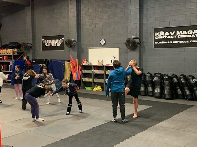 CRNow's tweet photo. First day of Krav Maga for Clarisa.. real world life skills.. @kravmagaaustralia @guardiandefence #fitness #life #kravmaga #gym #life #fit #daughter #positivevibes #contactcombat #latina #australian #kids #learning #mindset #dad #father #husband #mindset… https://t.co/zscMIfhwdi https://t.co/yxUVjBgof2