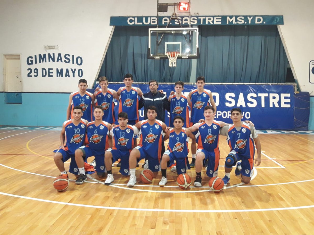 chalosastre's tweet photo. #InterasociacionesU19 Por la Zona B #Oeste derrotó a #Reconquistense 86 a 58 y comenzó con el pie derecho. En #Oeste Lázaro Tonatto 17 pts y Santiago Calderon 14. En la #Reconquistense Tobías Fernandez 19 y Emiliano Fabrissin 16. #InterasociacionesU19 en #Sastre 🏀🏀 https://t.co/EZU08fykEX